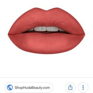 Meet your Posher, Beverly